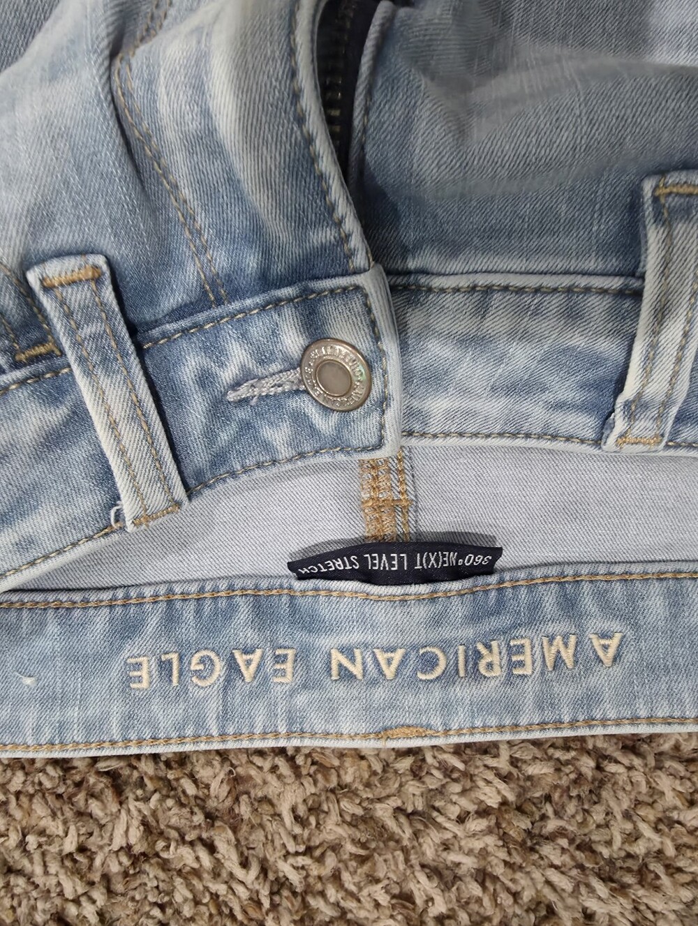 American Eagle Outfitters Light Wash Women’s Jeans - 360 X FLEX Level Stretch